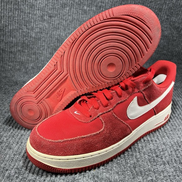 Nike Air Force‎ 1 Low Men's Size 10.5 Basketball Shoes Game Red White 820266-601 - Picture 10 of 12